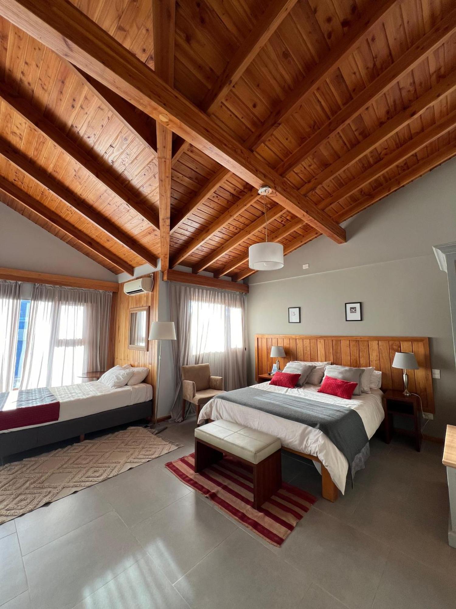Las Bayas Home Suites Esquel Exterior photo